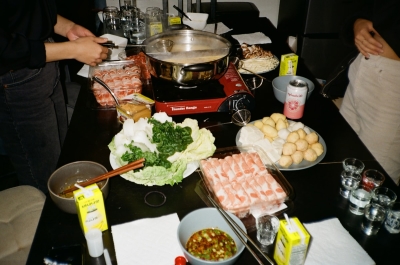 Hot pot is het gezelligste etentje dat je thuis kunt maken